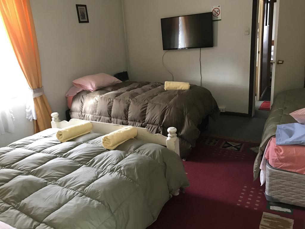 Hostal Torres Del Paine Punta Arenas Exterior foto