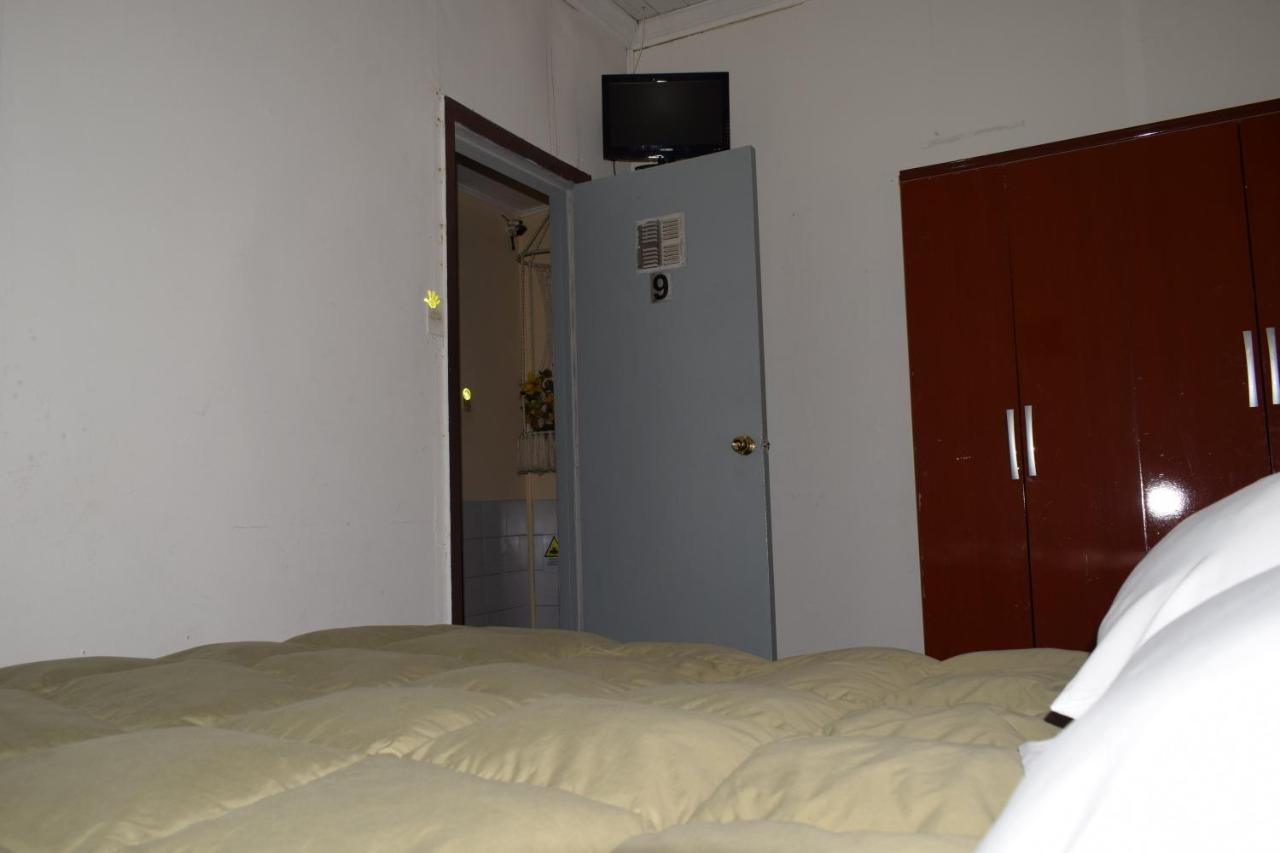 Hostal Torres Del Paine Punta Arenas Exterior foto
