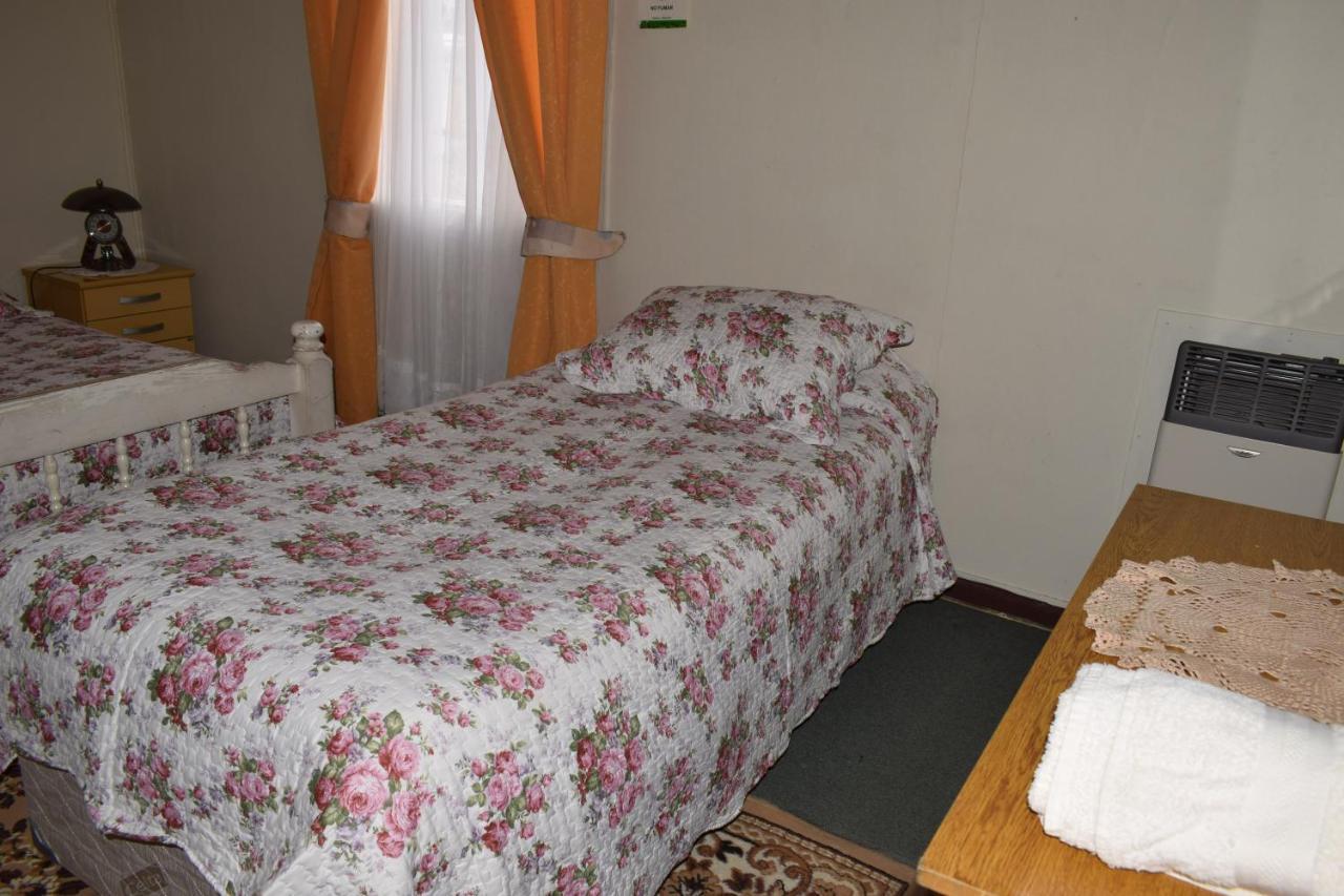 Hostal Torres Del Paine Punta Arenas Exterior foto